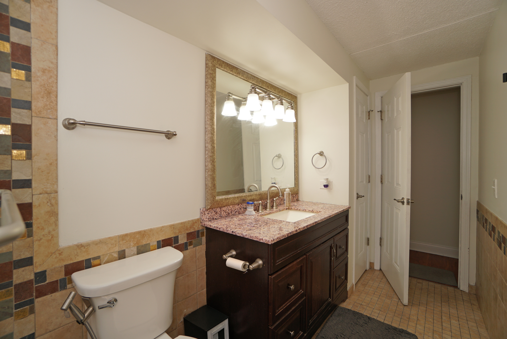 1003 S Euclid Avenue 1 Property Photo 14