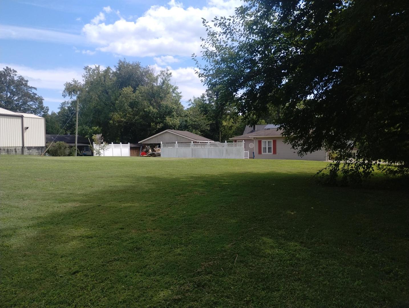 102 S J Street Property Photo 32