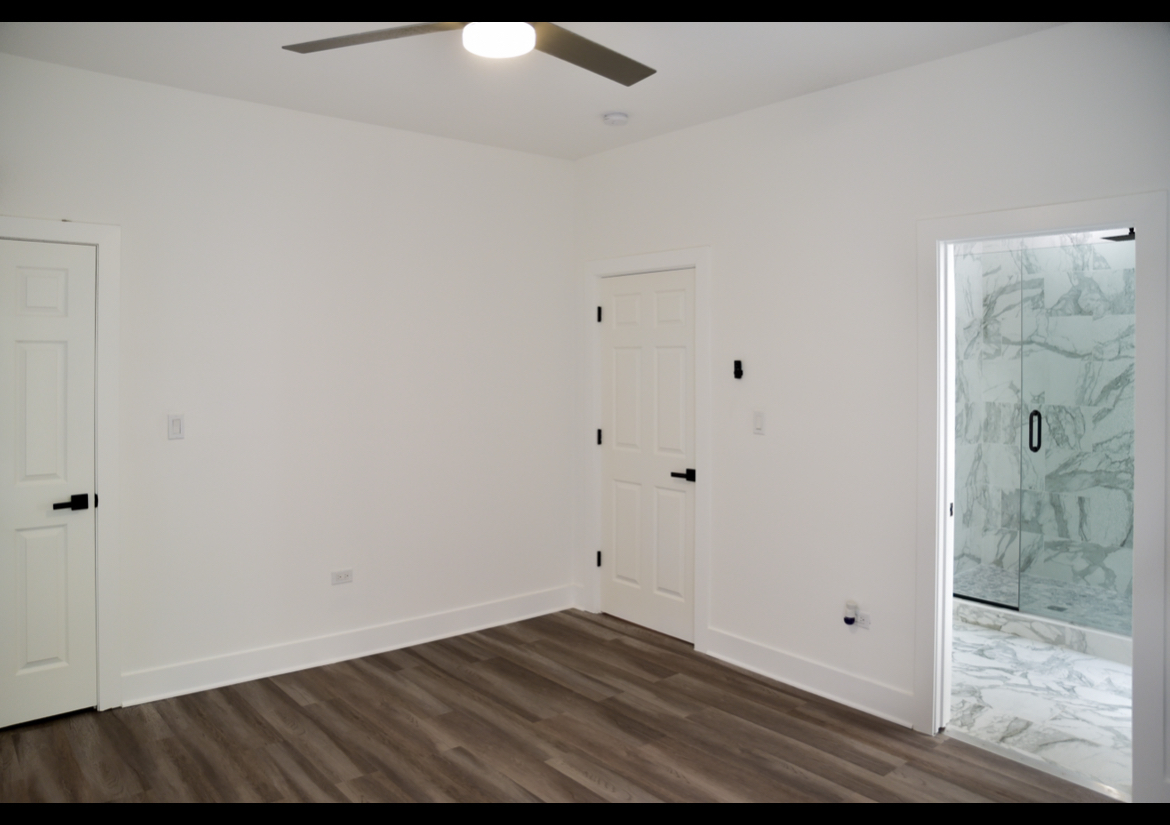 5843 S Indiana Avenue Property Photo 16