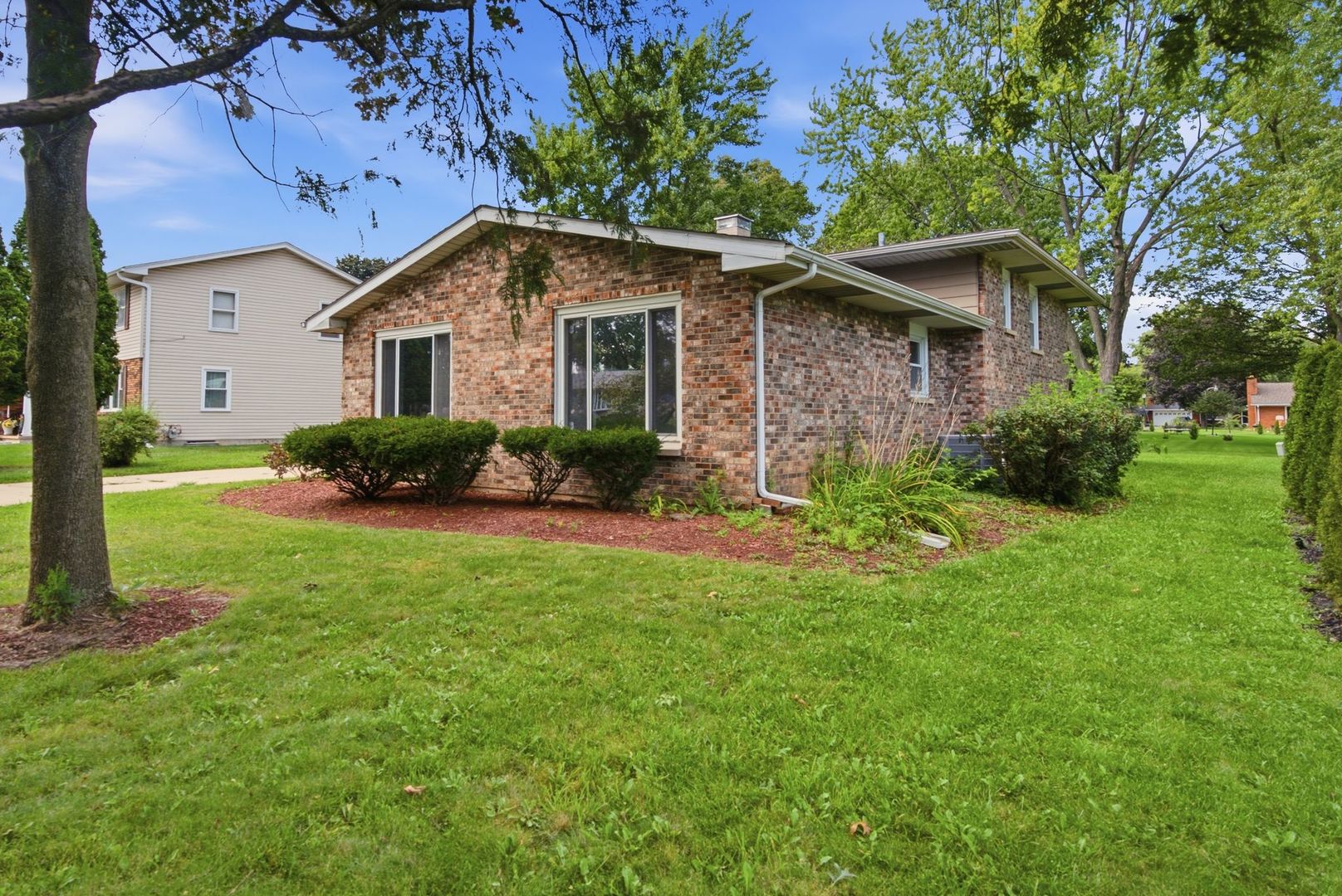 1120 Joel Avenue Property Photo 4