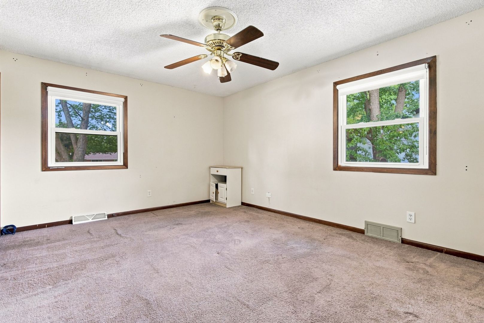 1120 Joel Avenue Property Photo 16