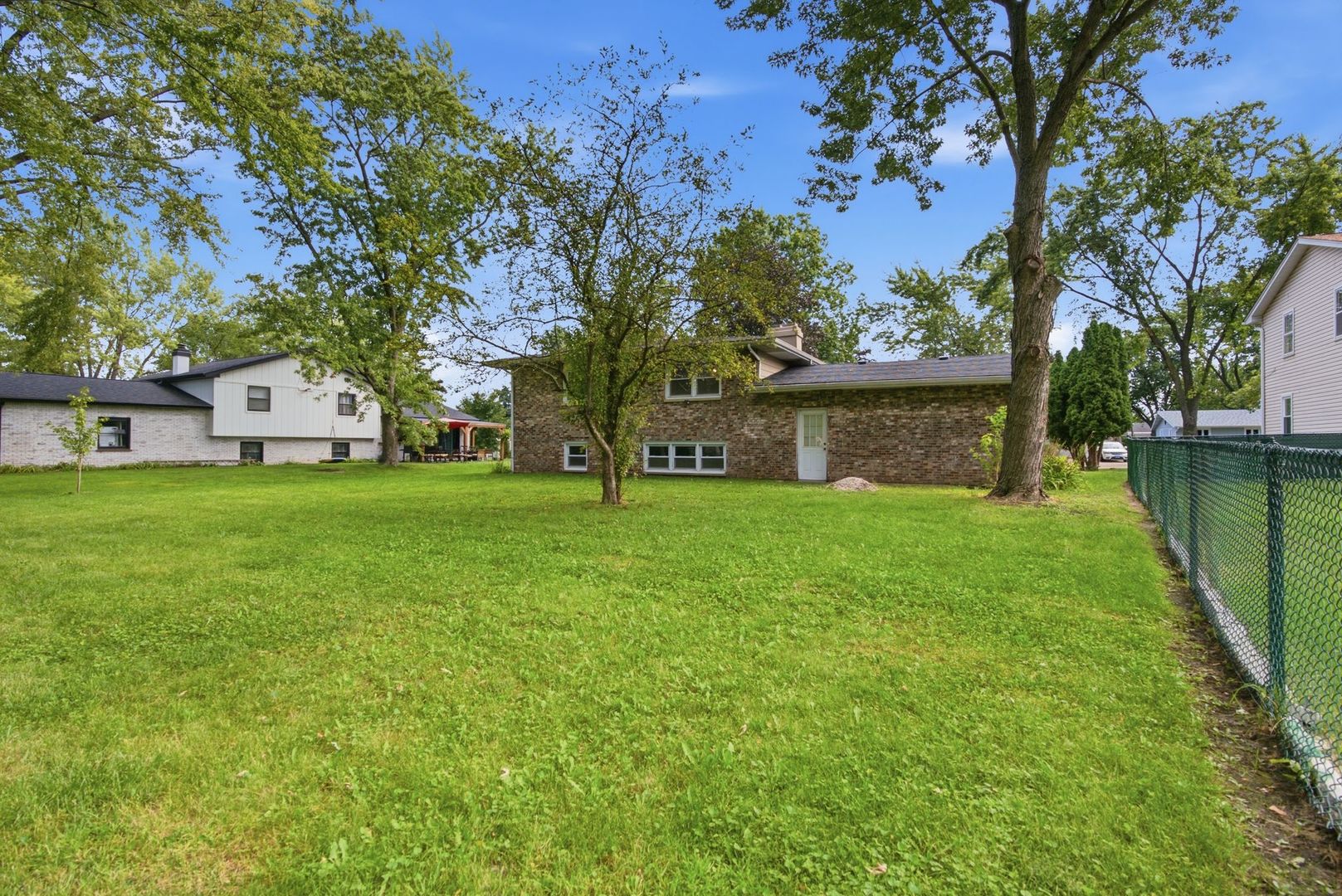 1120 Joel Avenue Property Photo 32