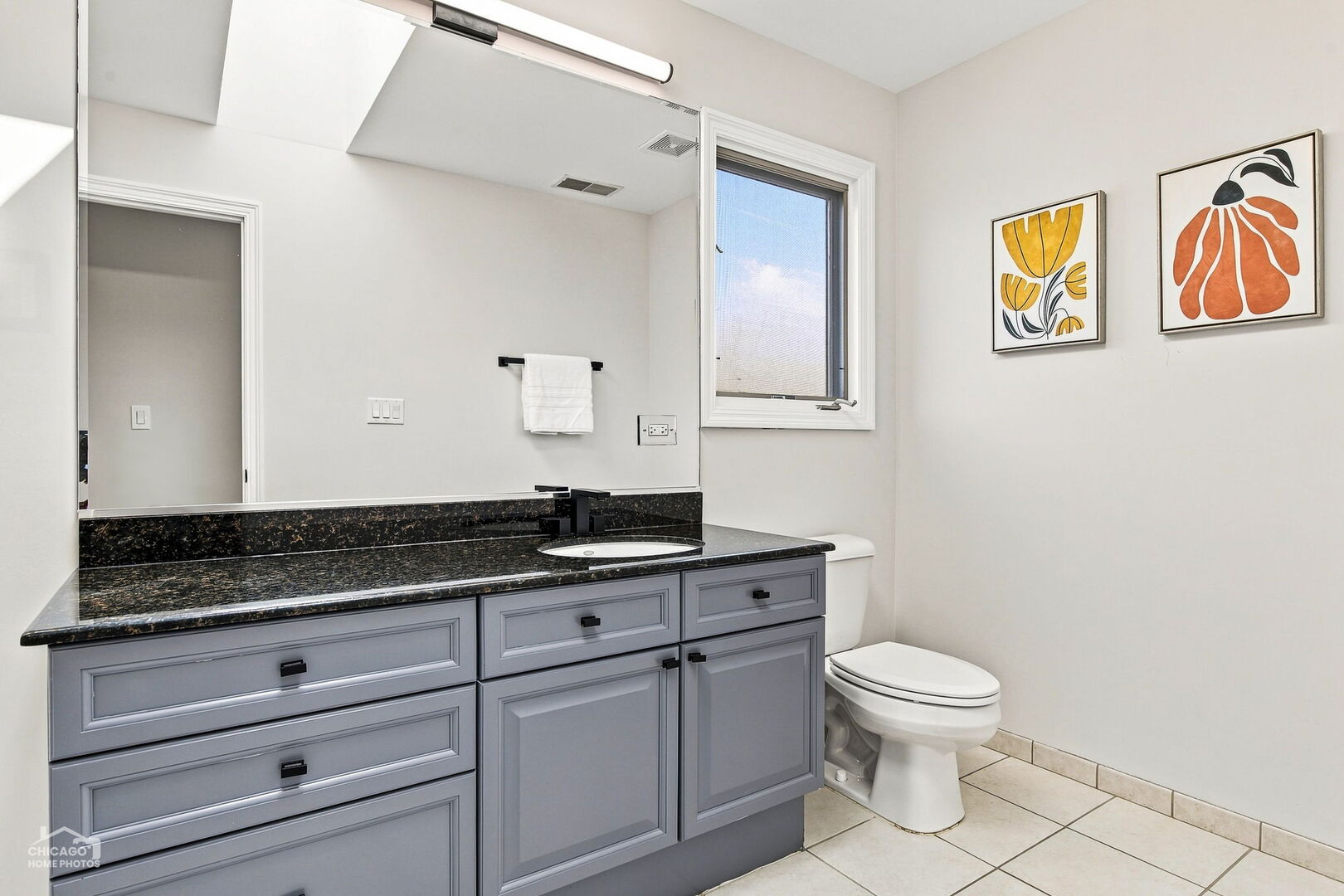 3423 N Albany Avenue Property Photo 49