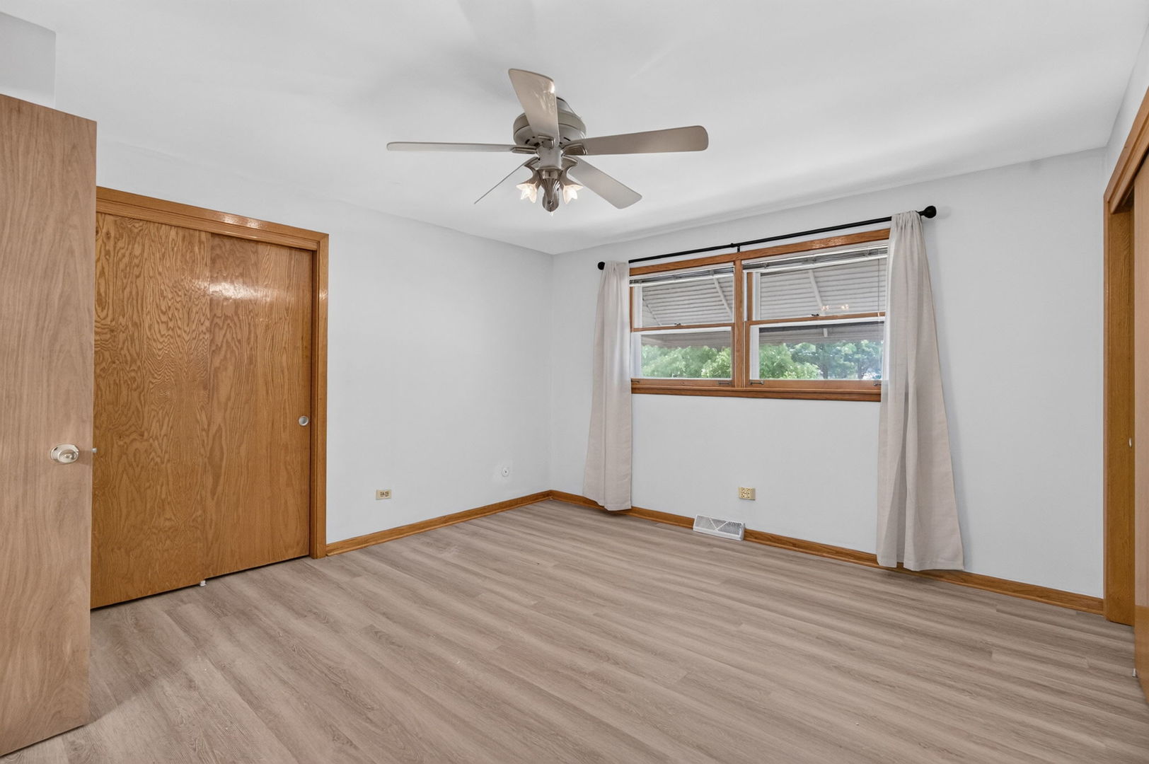 7001 W 81st Street Property Photo 16