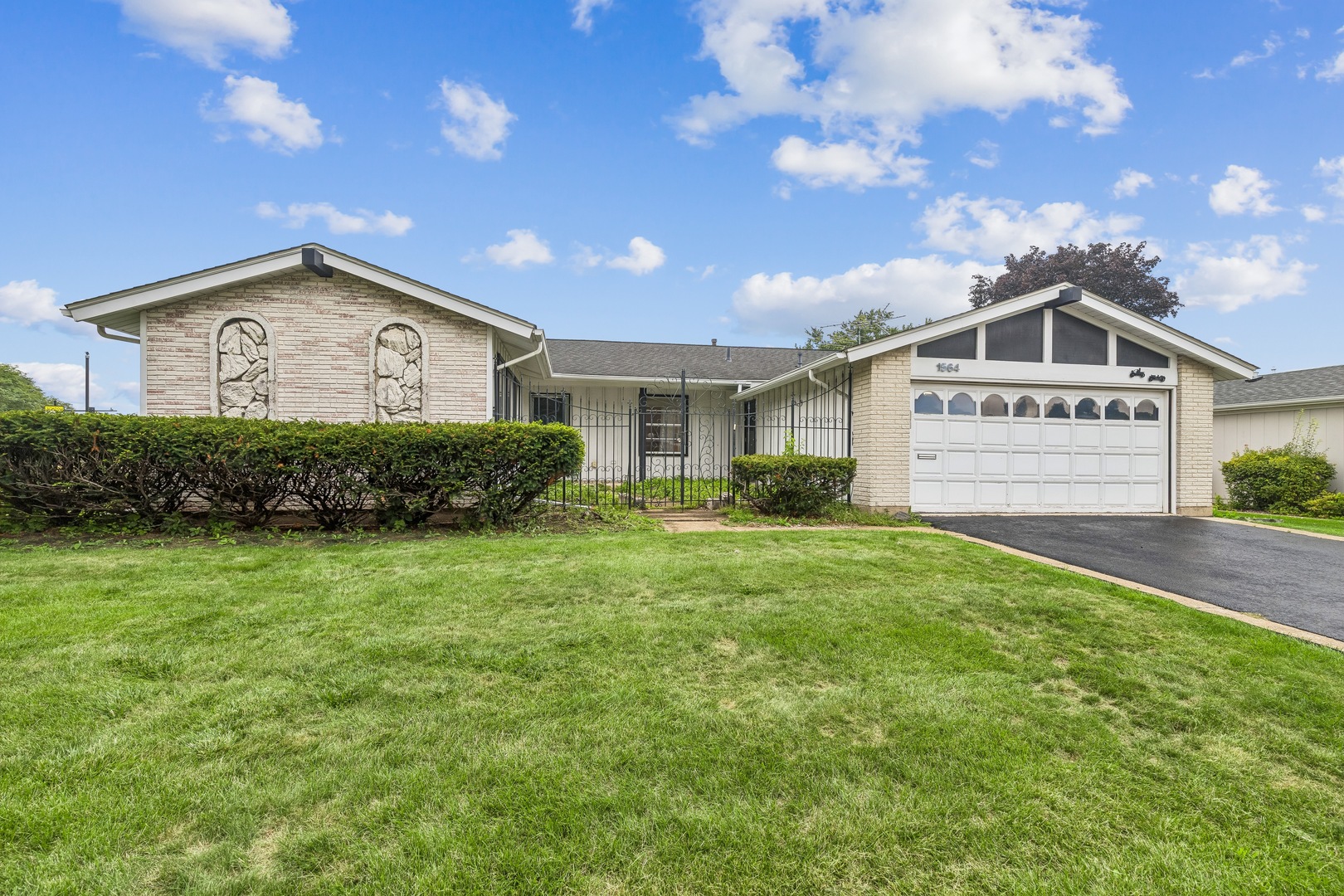 12747186 Property Photo 1