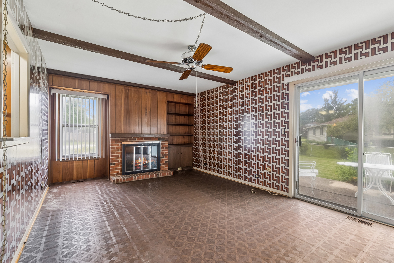 1564 White Trail Property Photo 9