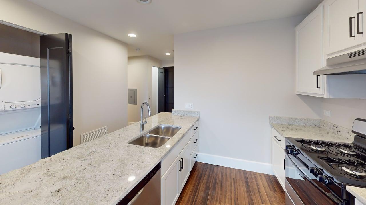 40 Dupage Court 409 Property Photo 6