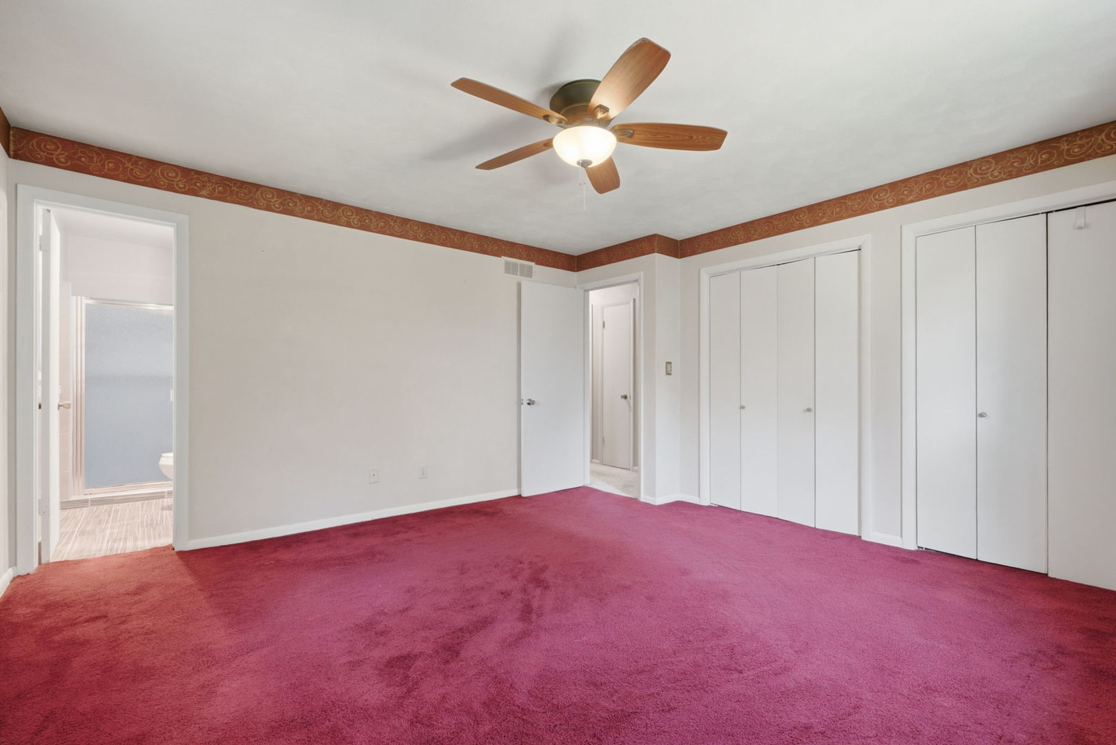 4 Timberlane Drive Property Photo 18