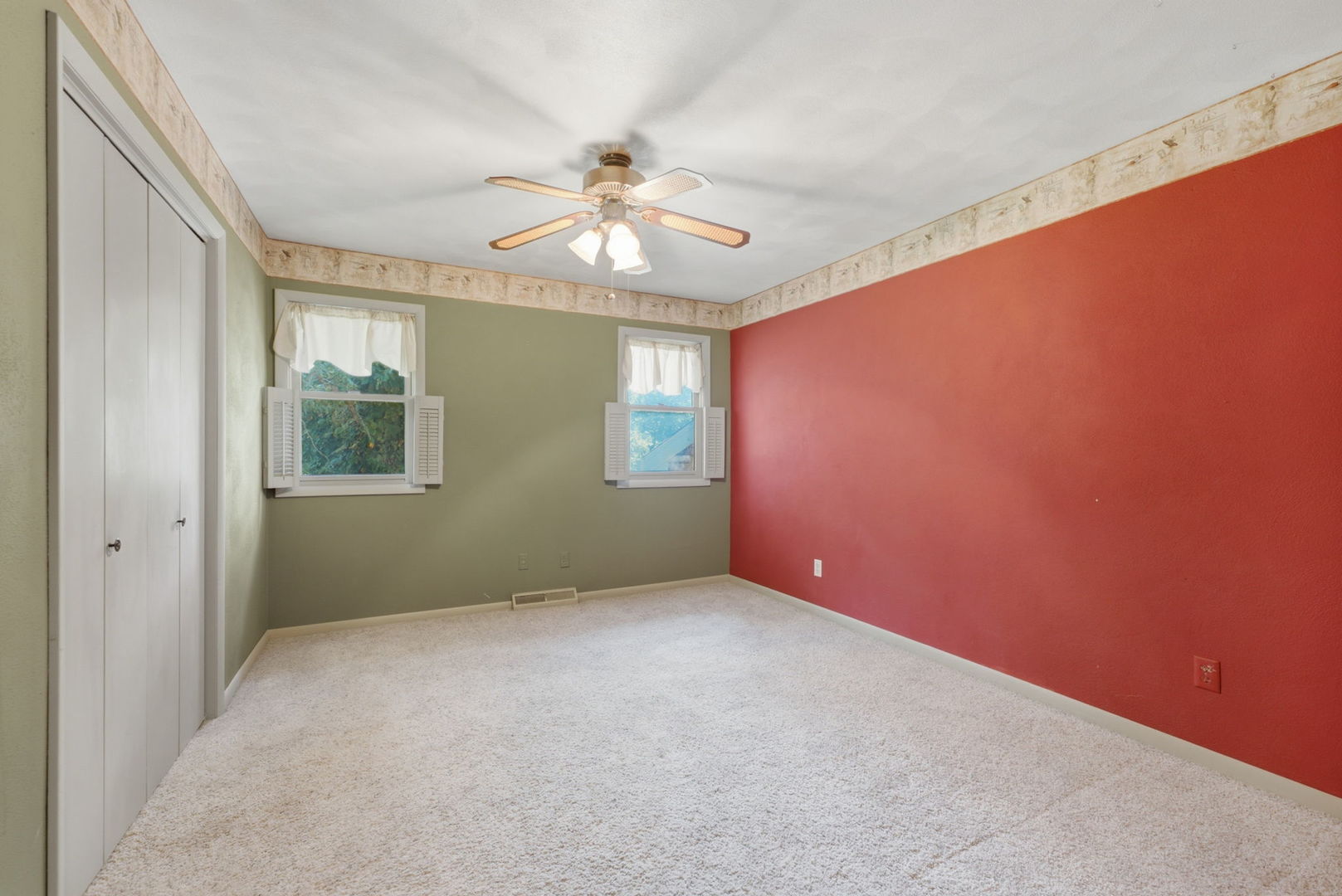 4 Timberlane Drive Property Photo 22