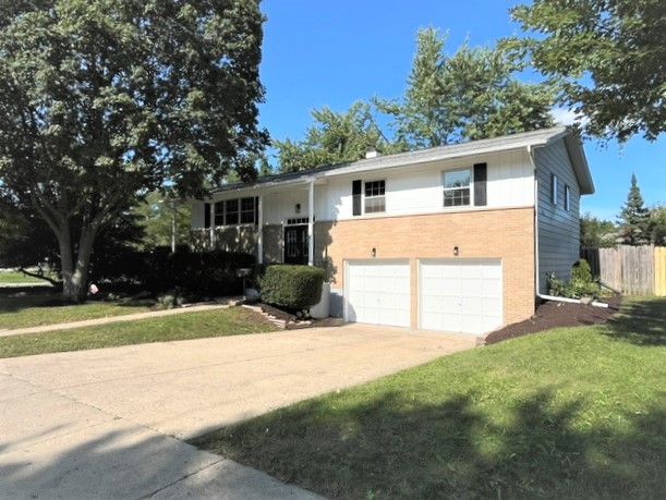 17 S Winston Drive Property Photo 1