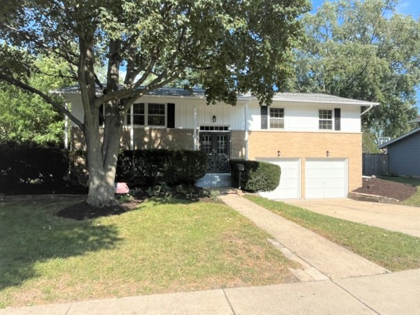 17 S Winston Drive Property Photo 2