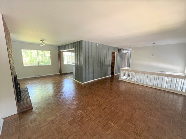 17 S Winston Drive Property Photo 8