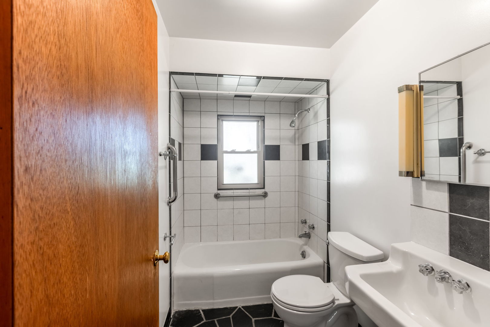 27 Pleasant Avenue Property Photo 15