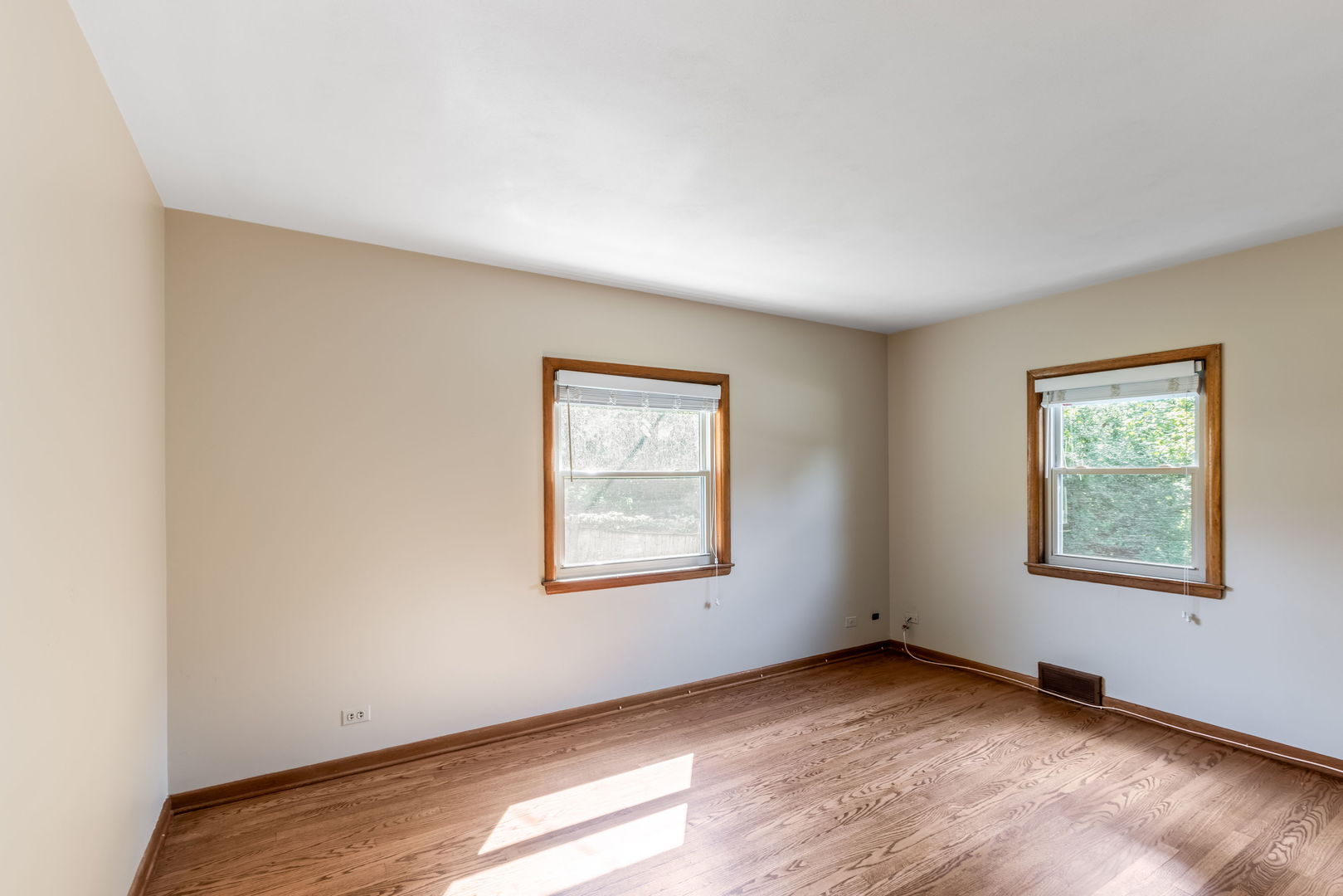 27 Pleasant Avenue Property Photo 16