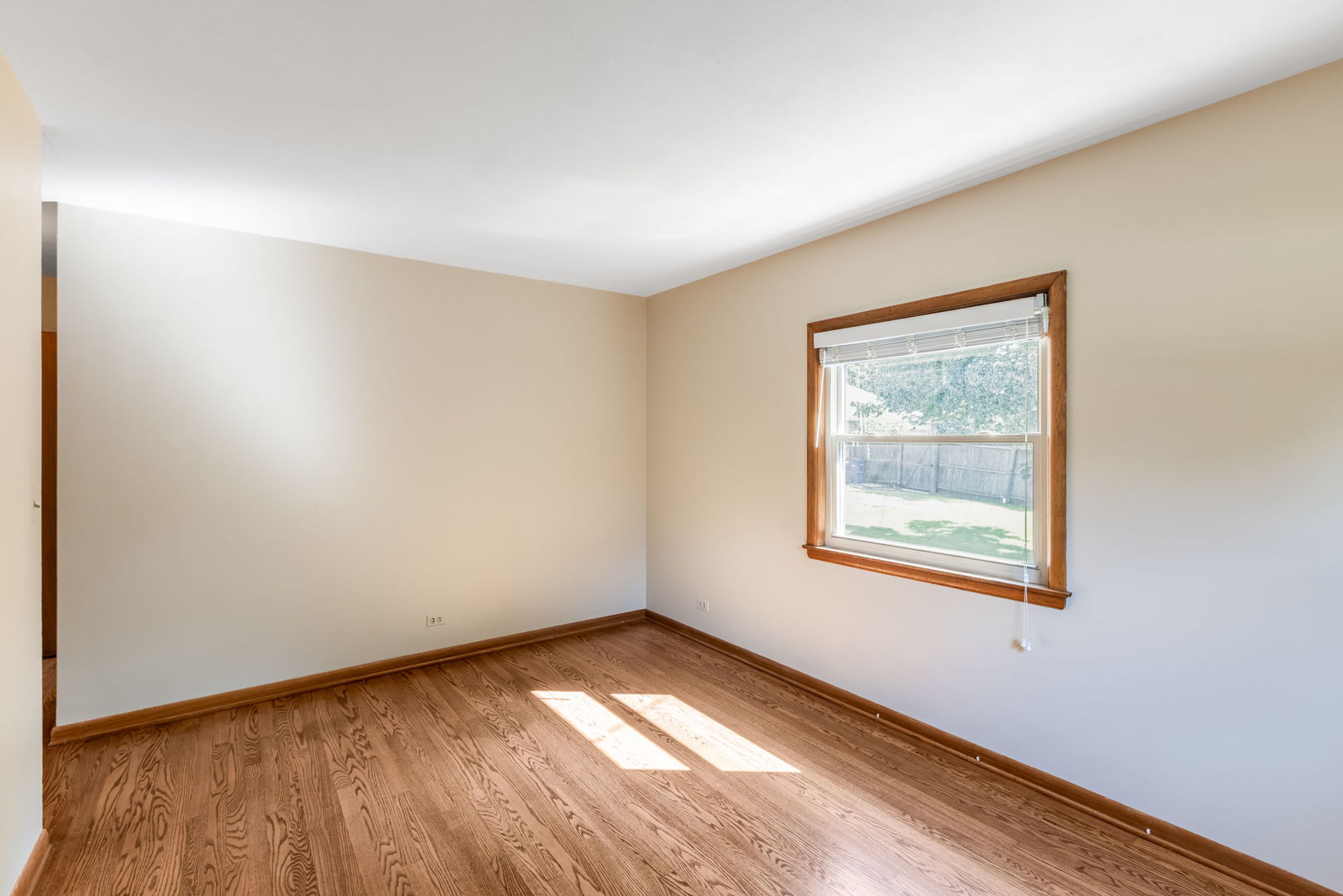 27 Pleasant Avenue Property Photo 17