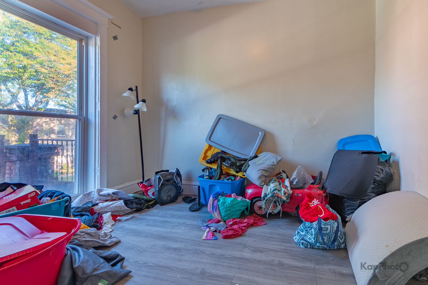 6327 S Saint Lawrence Avenue Property Photo 4