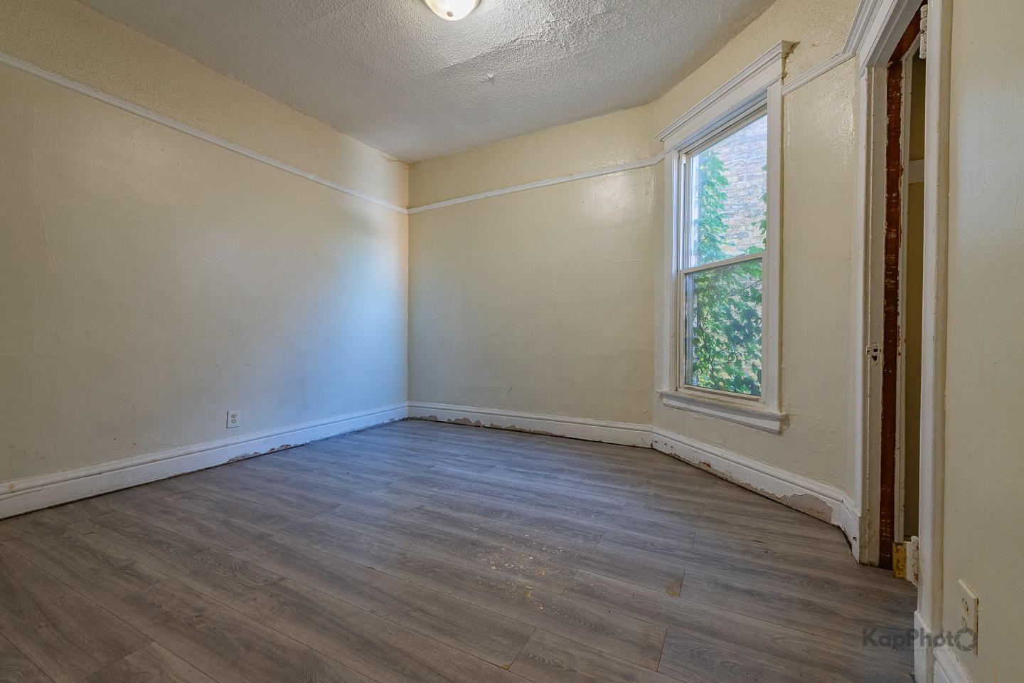 6327 S Saint Lawrence Avenue Property Photo 7