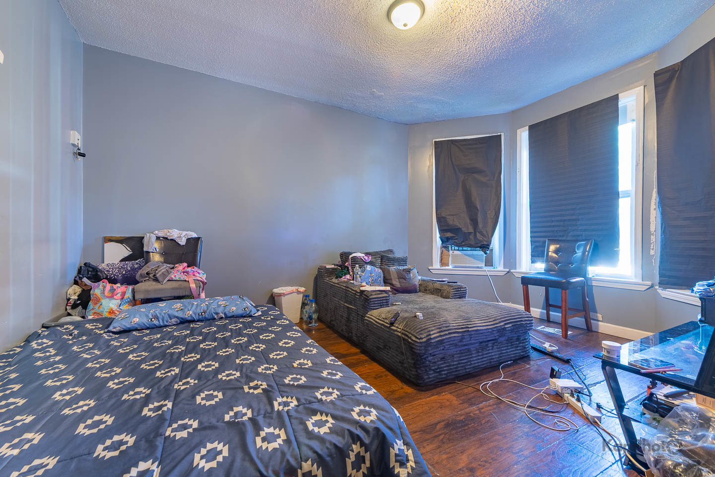 6327 S Saint Lawrence Avenue Property Photo 11