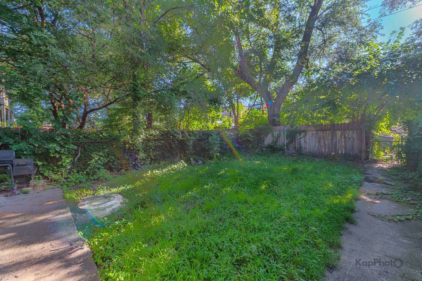 6327 S Saint Lawrence Avenue Property Photo 27