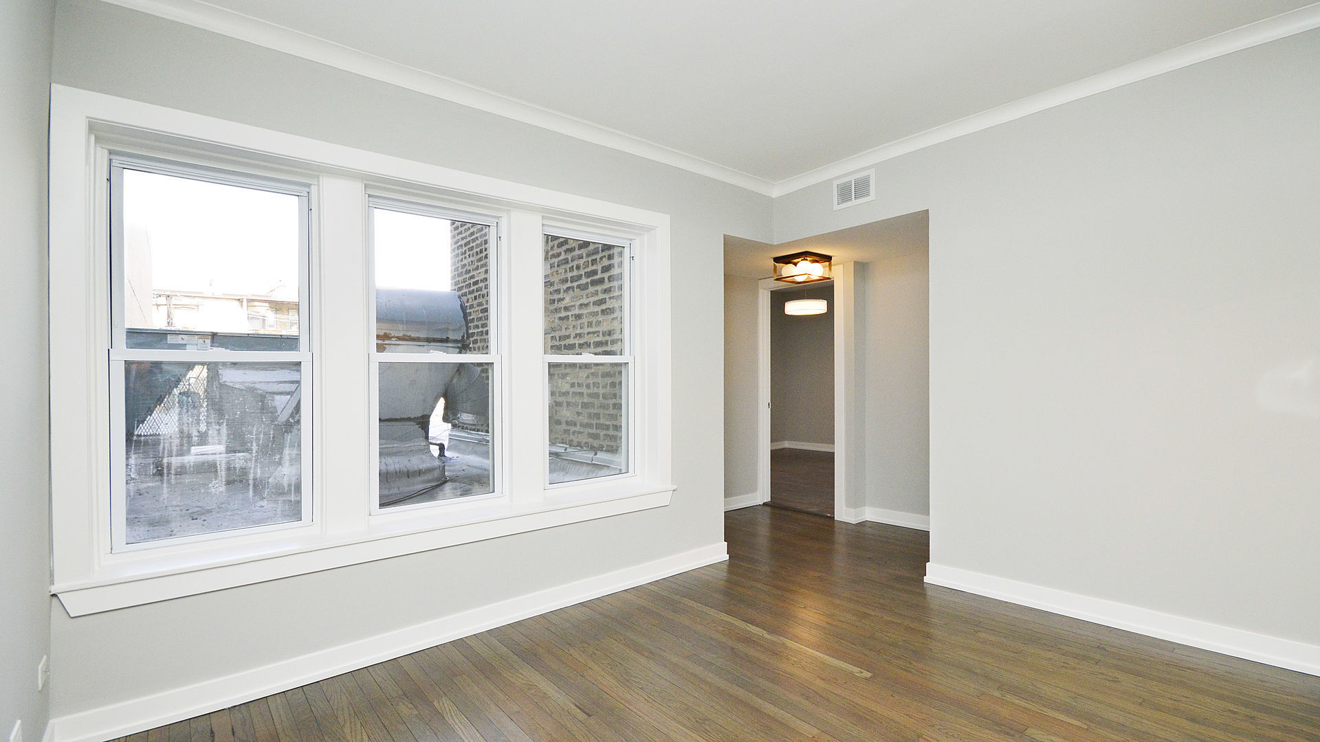 3124 N Broadway Street Property Photo 14