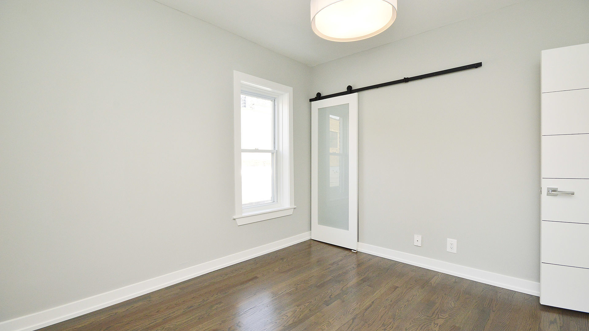 3124 N Broadway Street Property Photo 17