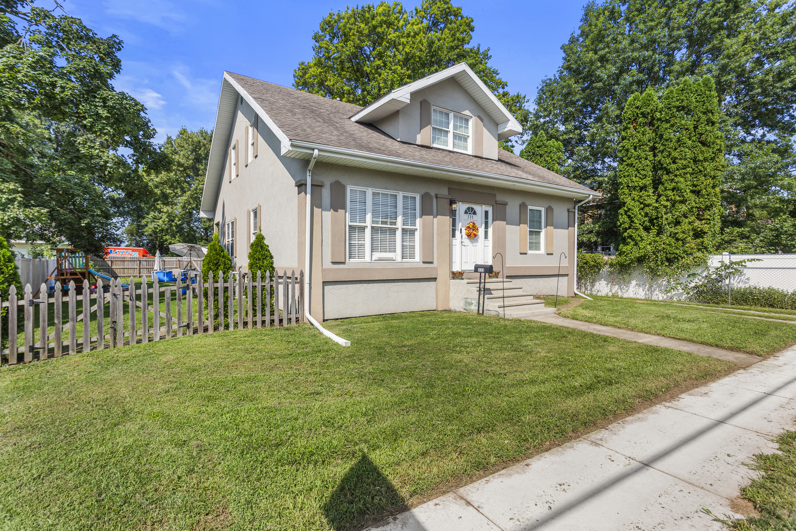 533 N Macon Street Property Photo 3
