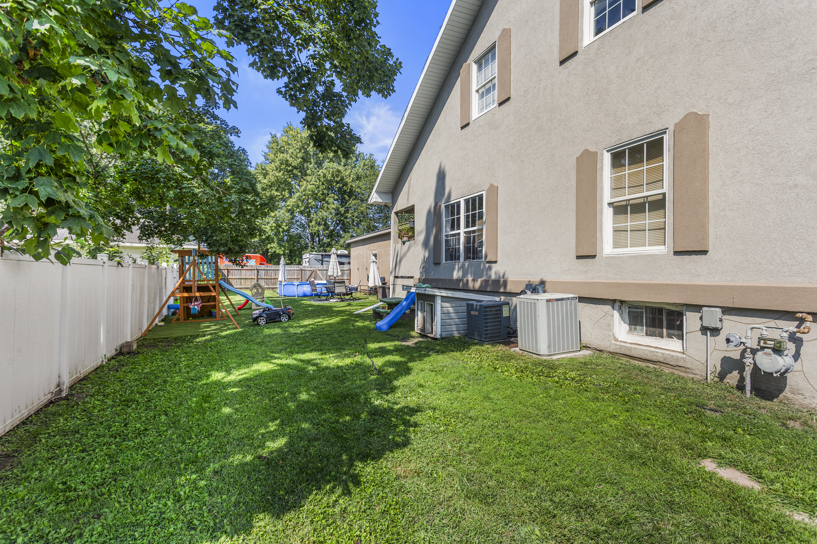 533 N Macon Street Property Photo 7