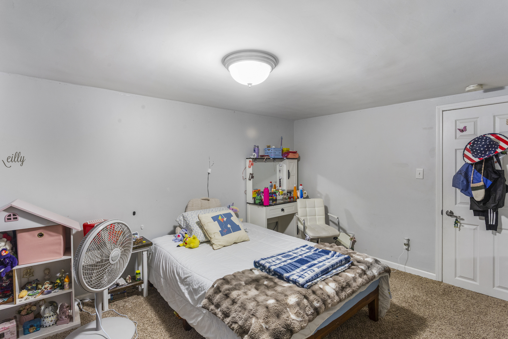 533 N Macon Street Property Photo 28