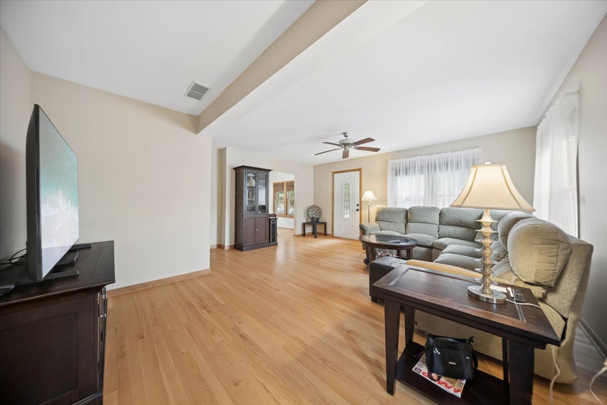 2158 Elmira Avenue Property Photo 4