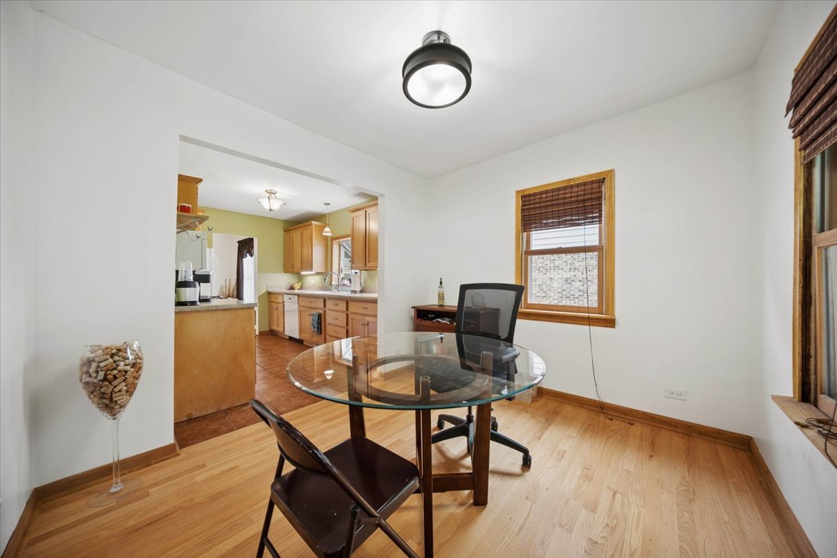 2158 Elmira Avenue Property Photo 7
