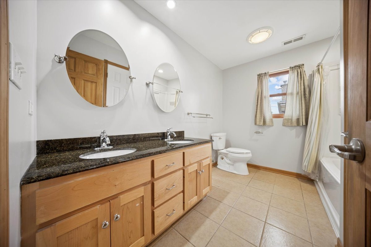 2158 Elmira Avenue Property Photo 17