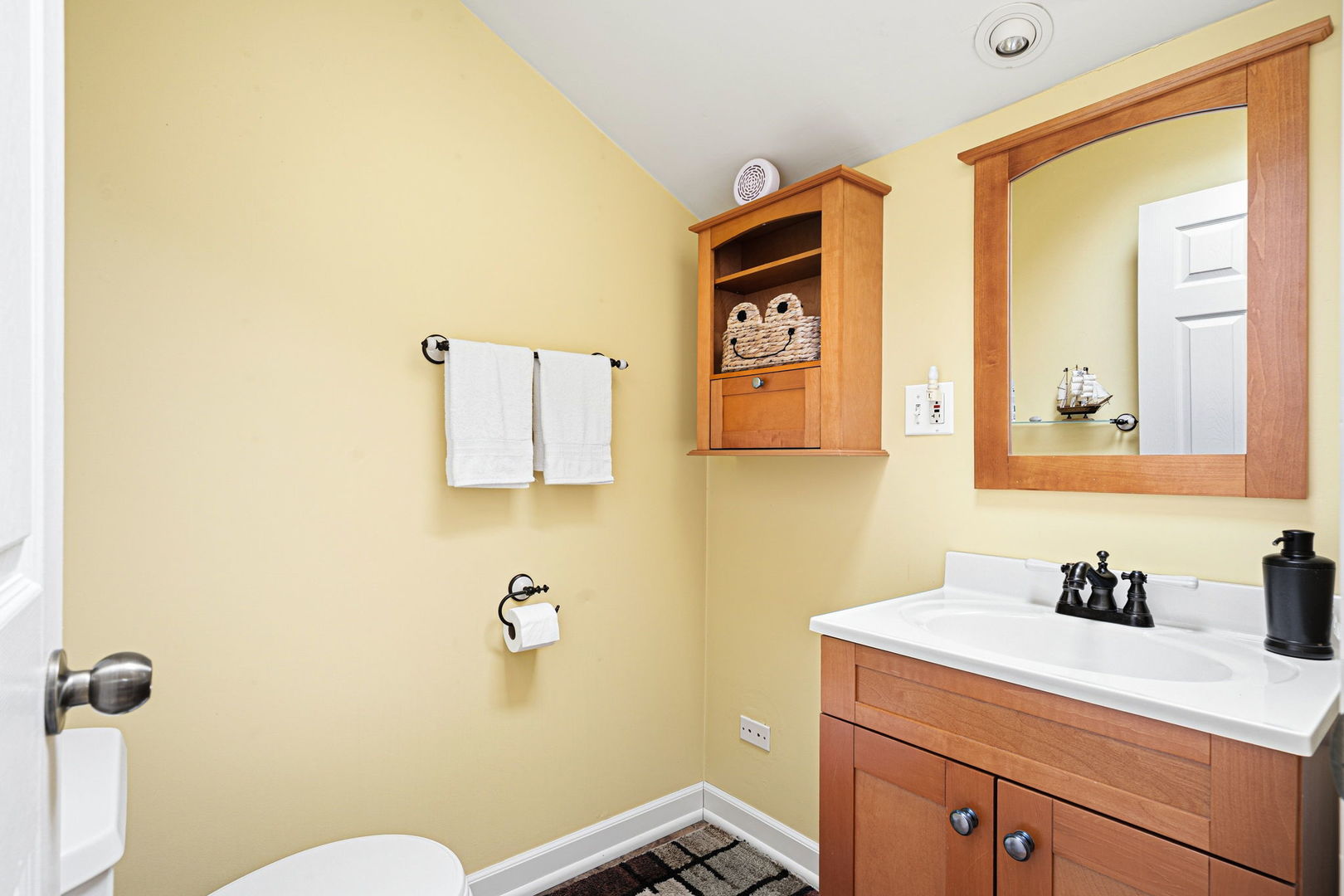 3900 Custer Avenue Property Photo 8