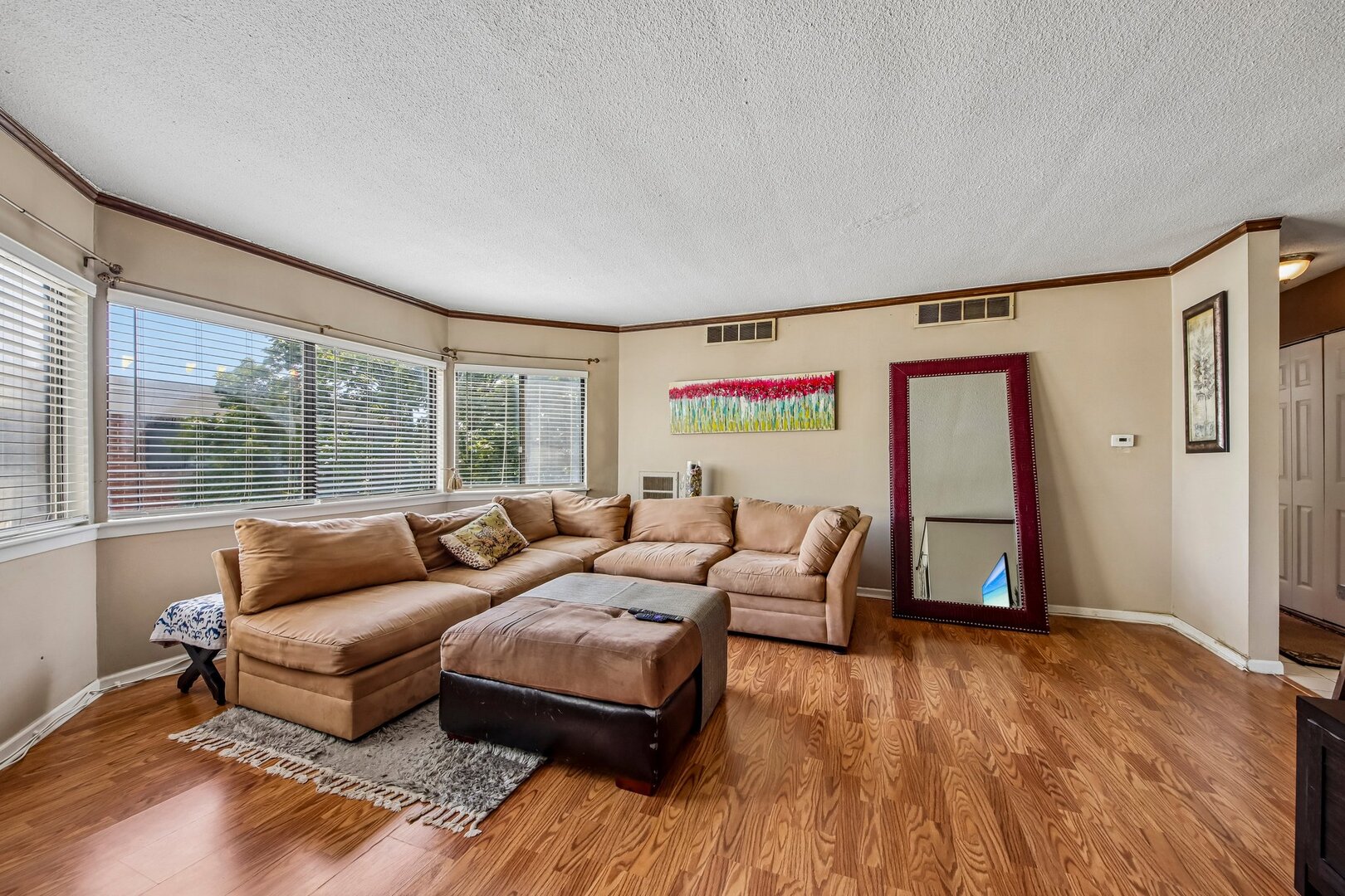 5500 Lincoln Avenue 507w Property Photo 8