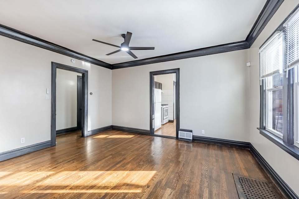1227 Emerald Avenue Property Photo 5
