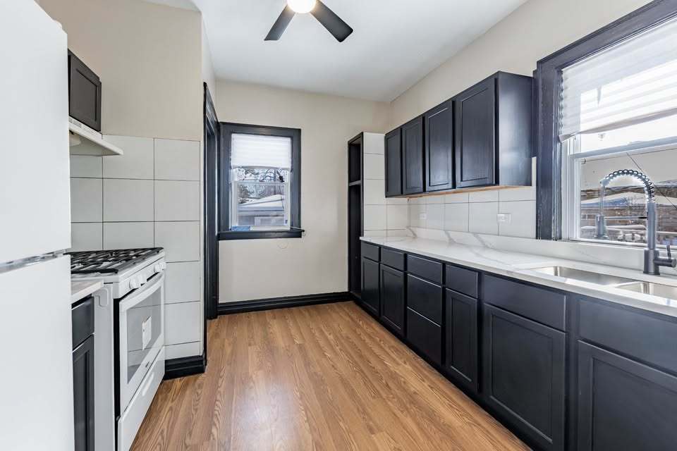 1227 Emerald Avenue Property Photo 7