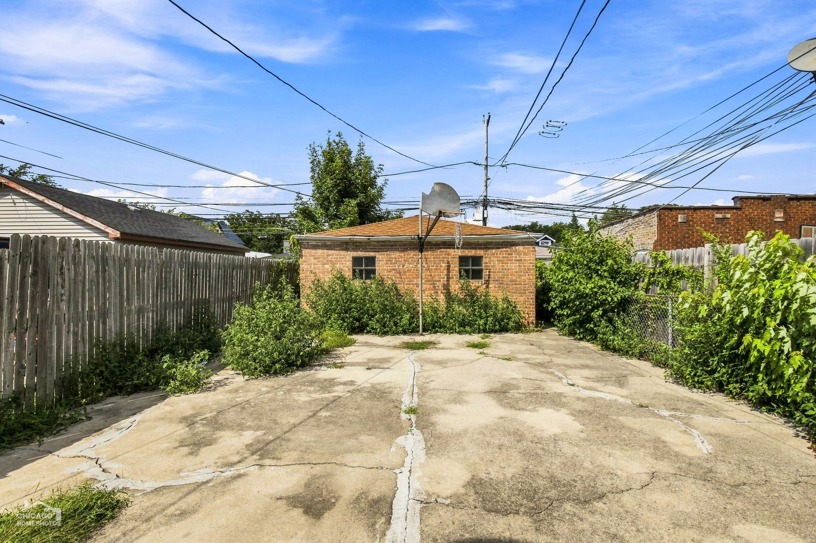 610 E 87th Place Property Photo 15