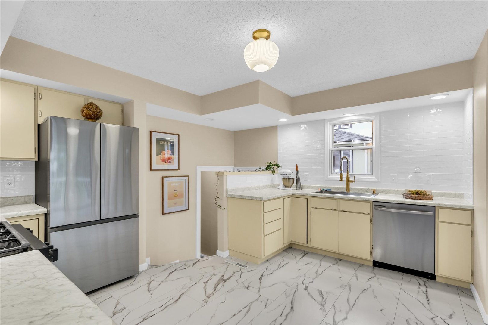 1203 S Race Street Property Photo 14