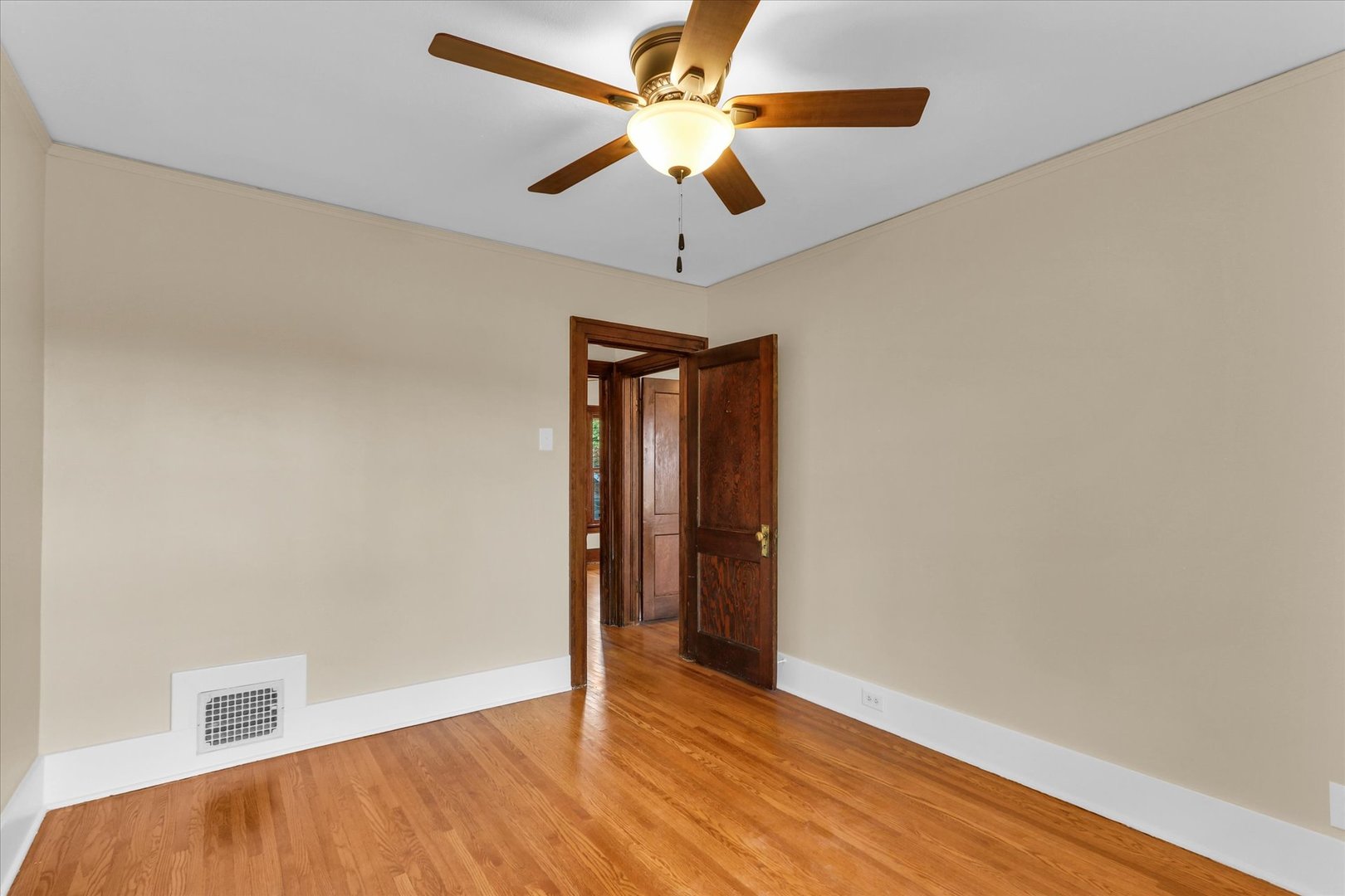 1203 S Race Street Property Photo 22