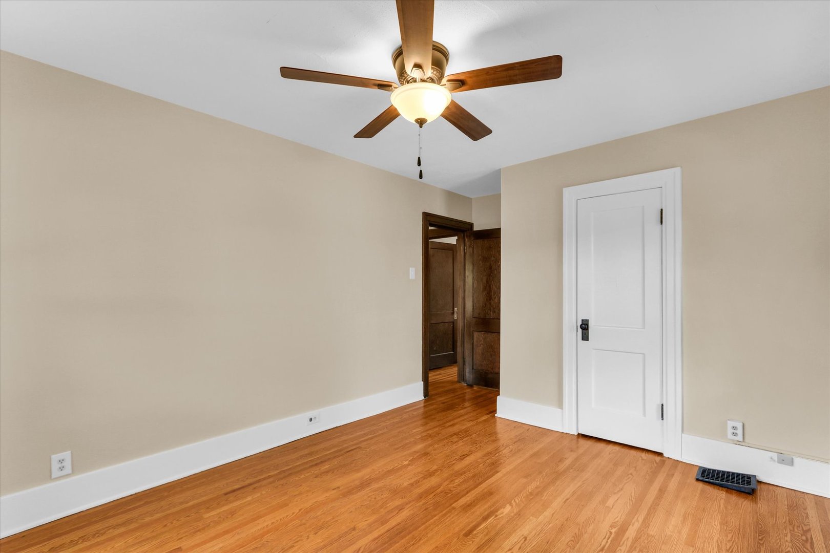 1203 S Race Street Property Photo 25
