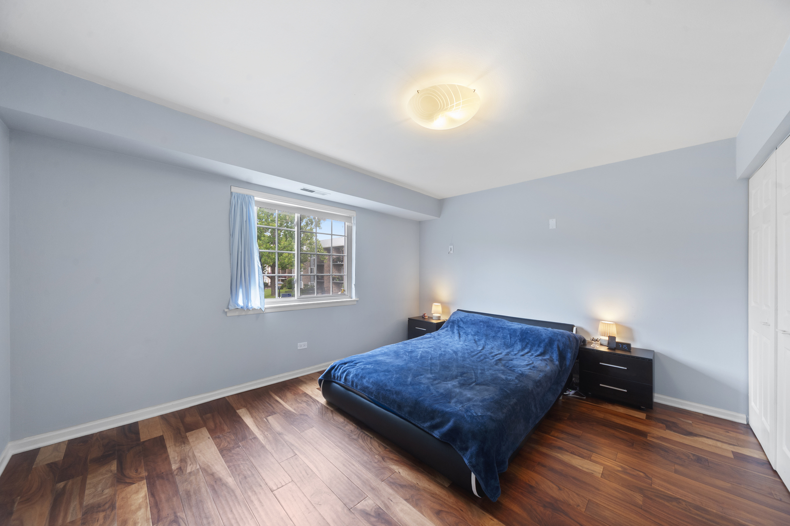 1617 N Windsor Drive 208 Property Photo 10