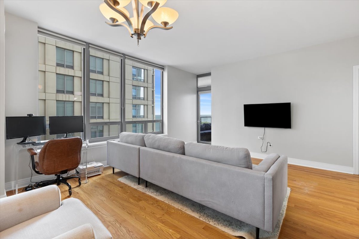 600 N Lake Shore Drive 1110 Property Photo 6