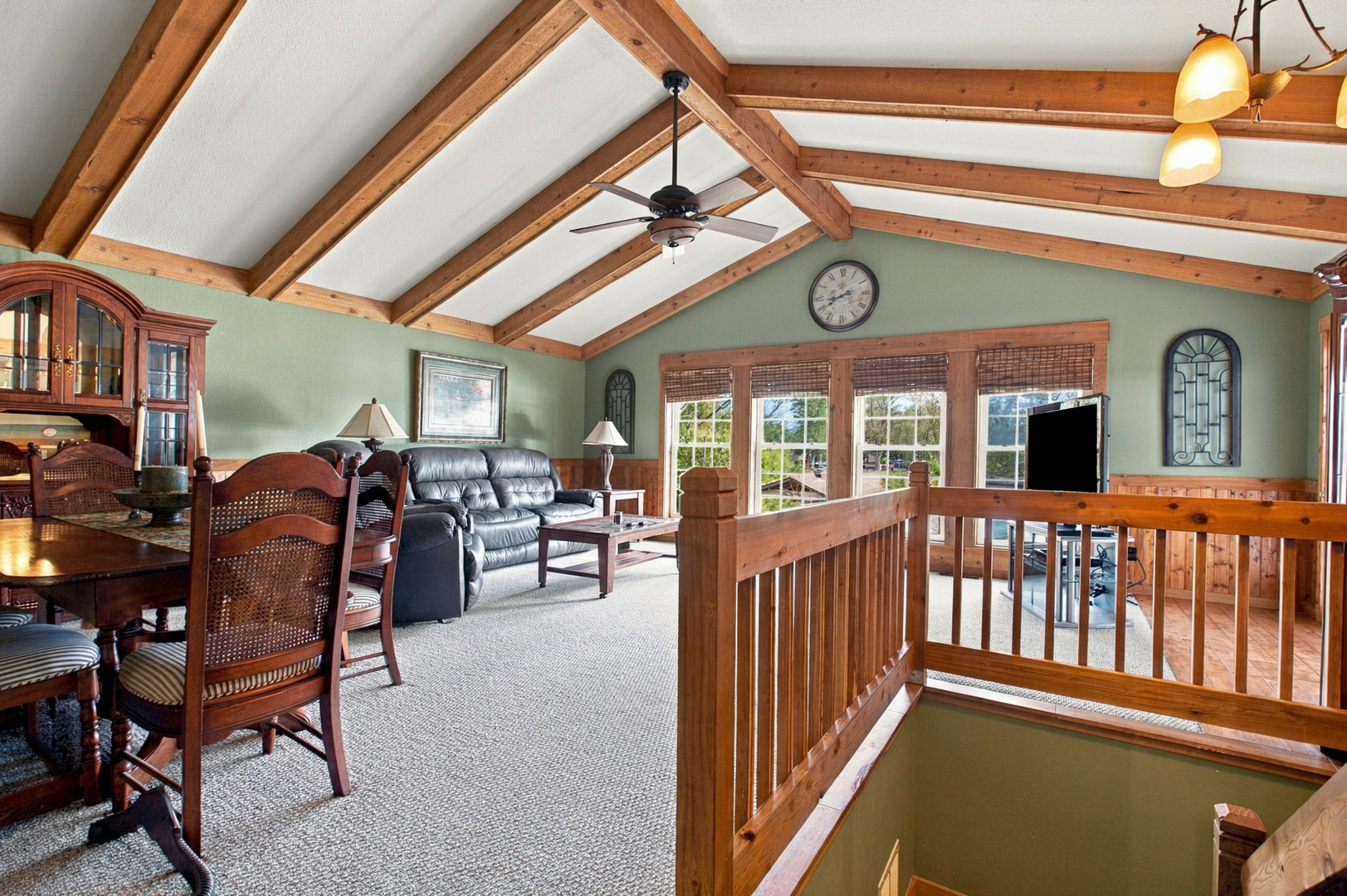 180 Clear Creek Drive Property Photo 17