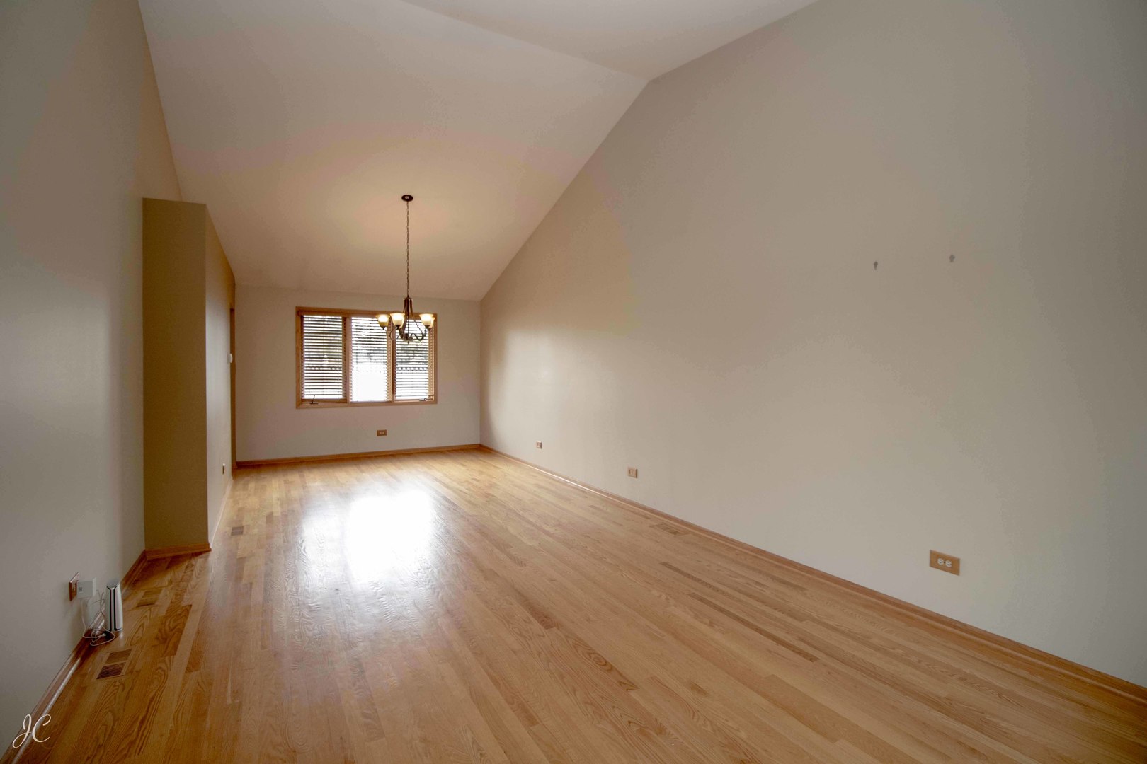 16101 Rosebud Place Property Photo 6