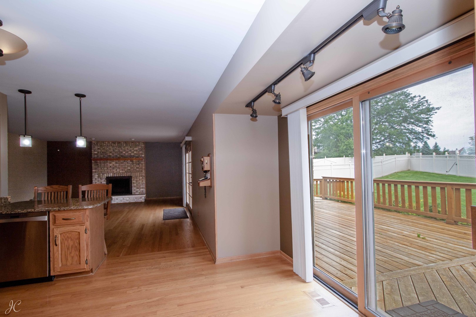 16101 Rosebud Place Property Photo 7
