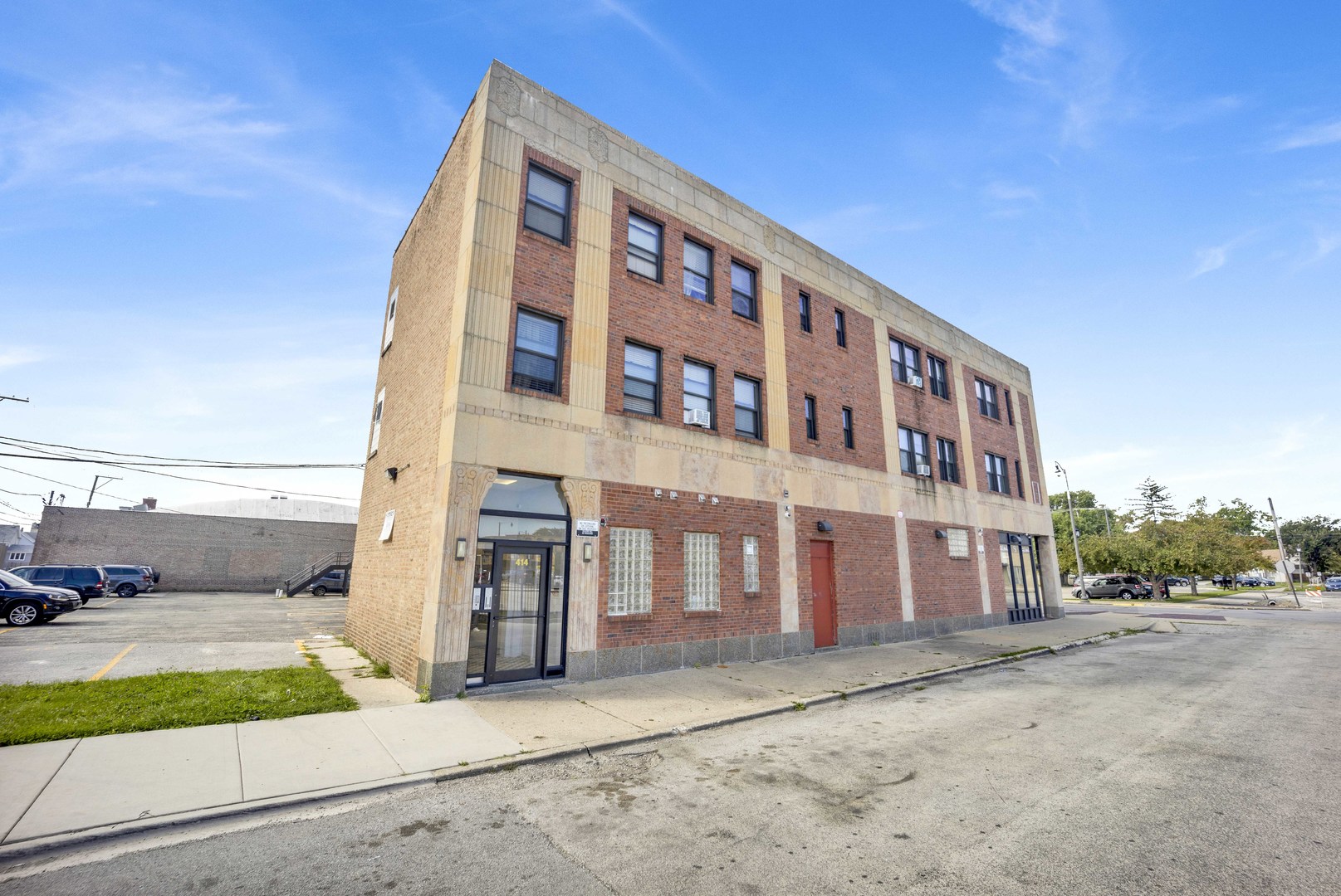 414 W Walnut Street 307 Property Photo 1
