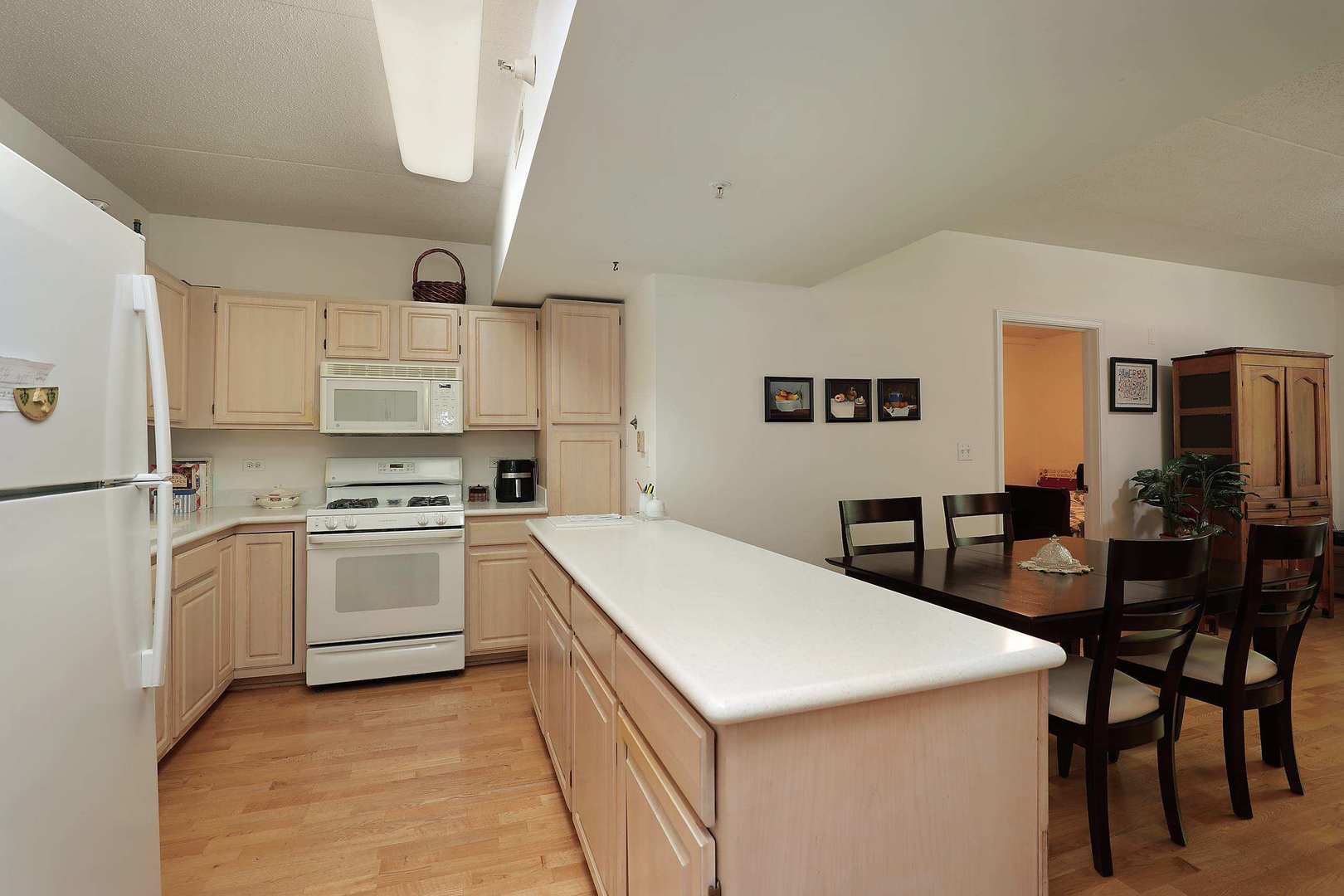 891 Central Avenue 219 Property Photo 4