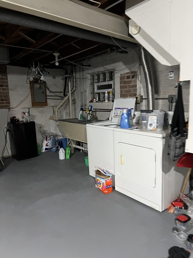 3650 W 68th Street Property Photo 6