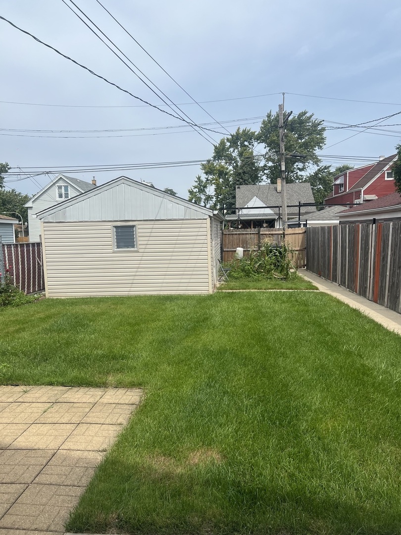 3650 W 68th Street Property Photo 8