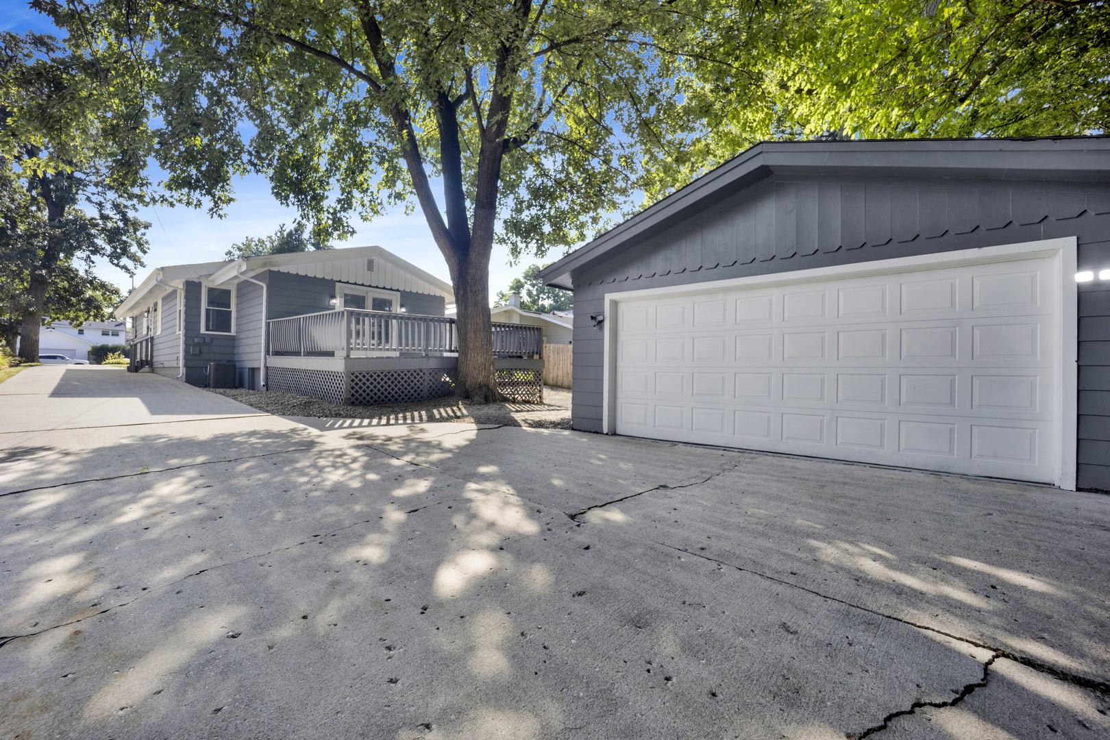 376 N West Avenue Property Photo 25