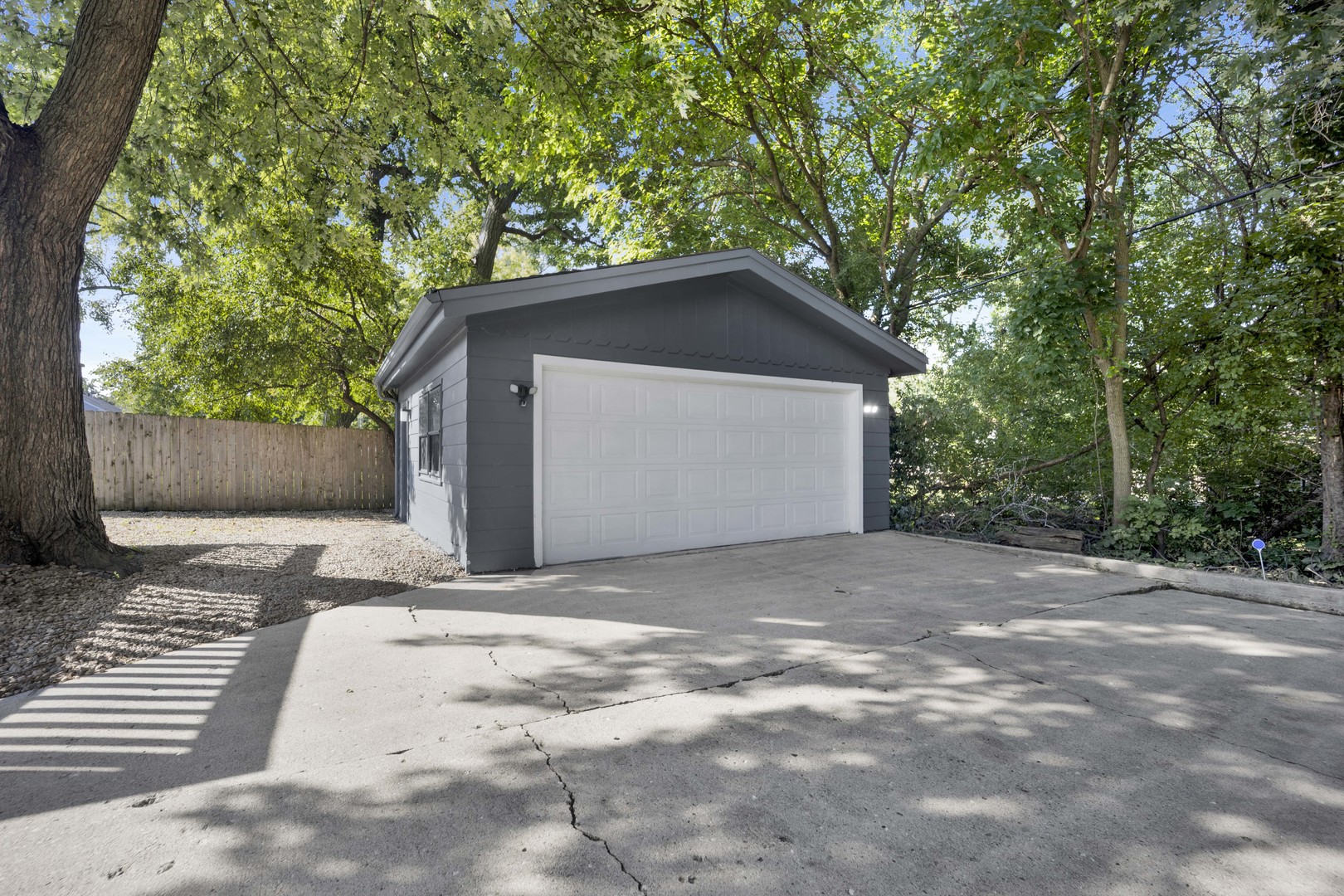376 N West Avenue Property Photo 26